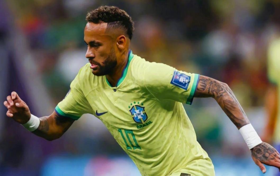 内马尔在切尔西比赛中战术调整,挺进下一轮引发热议!